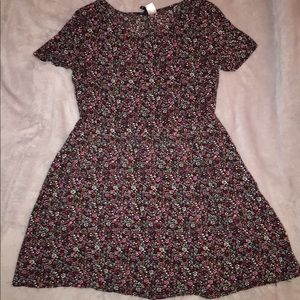 H&M Divided Floral Print Dress